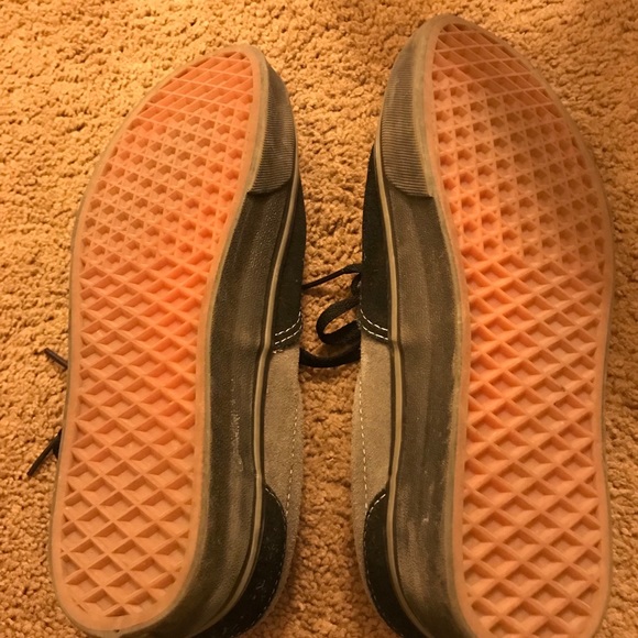 Vans - Picture 2 of 3